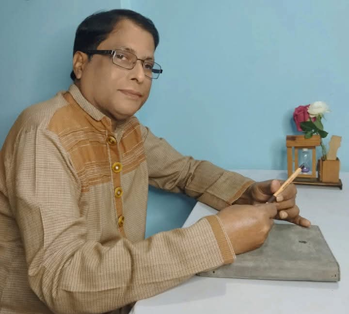 কবি মানিক পাল এর লিখা কবিতা: পথ আর আমি