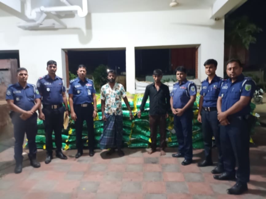 মহাসড়কে ২৮ লাখ ৪৬ হাজার টাকার ভারতীয় পণ্যসহ আটক ২